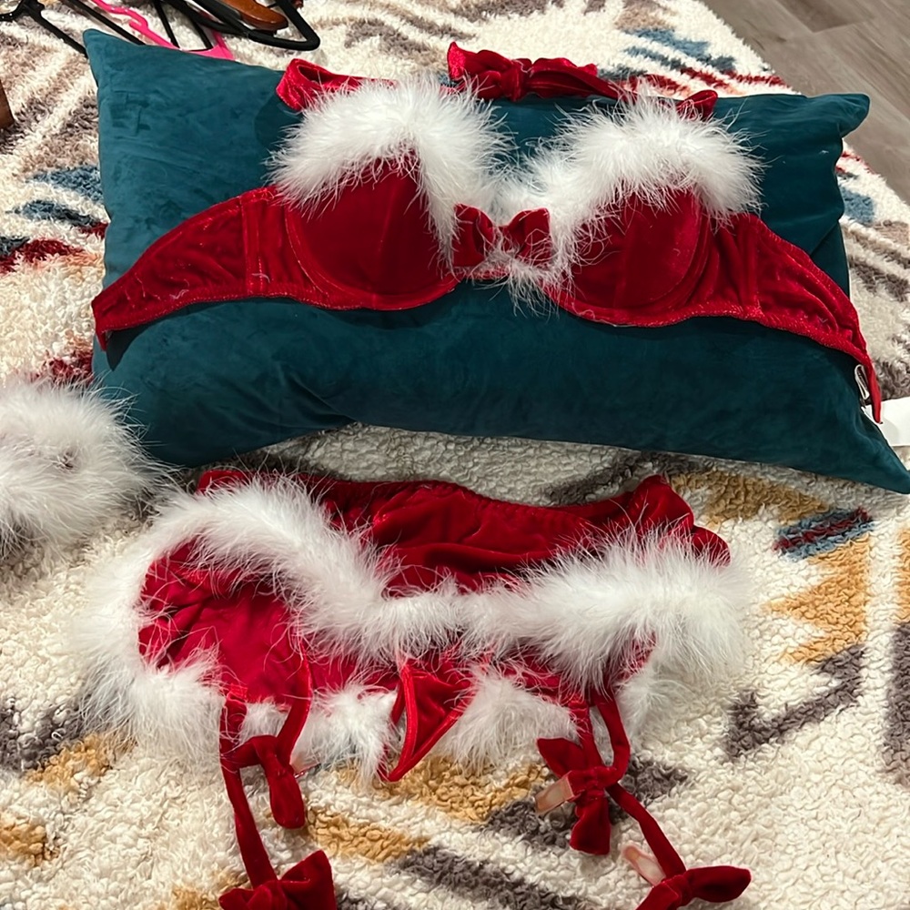 Brand new, Fedrics Santa clause lingerie, color red